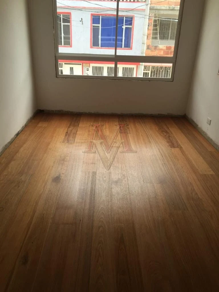 Pisos y Deck - imagen 3