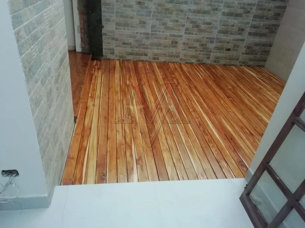 Pisos y Deck - imagen 16